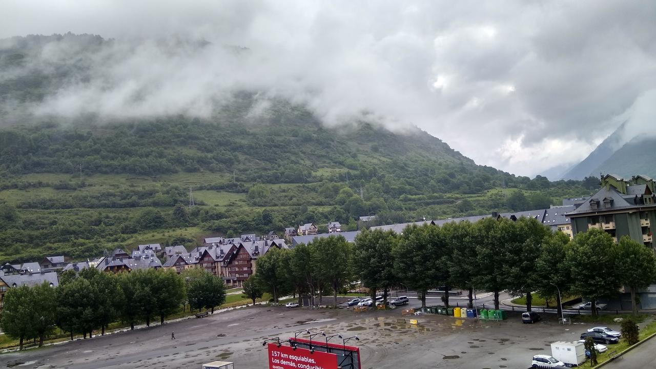 Hotel Delavall Vielha Eksteriør billede